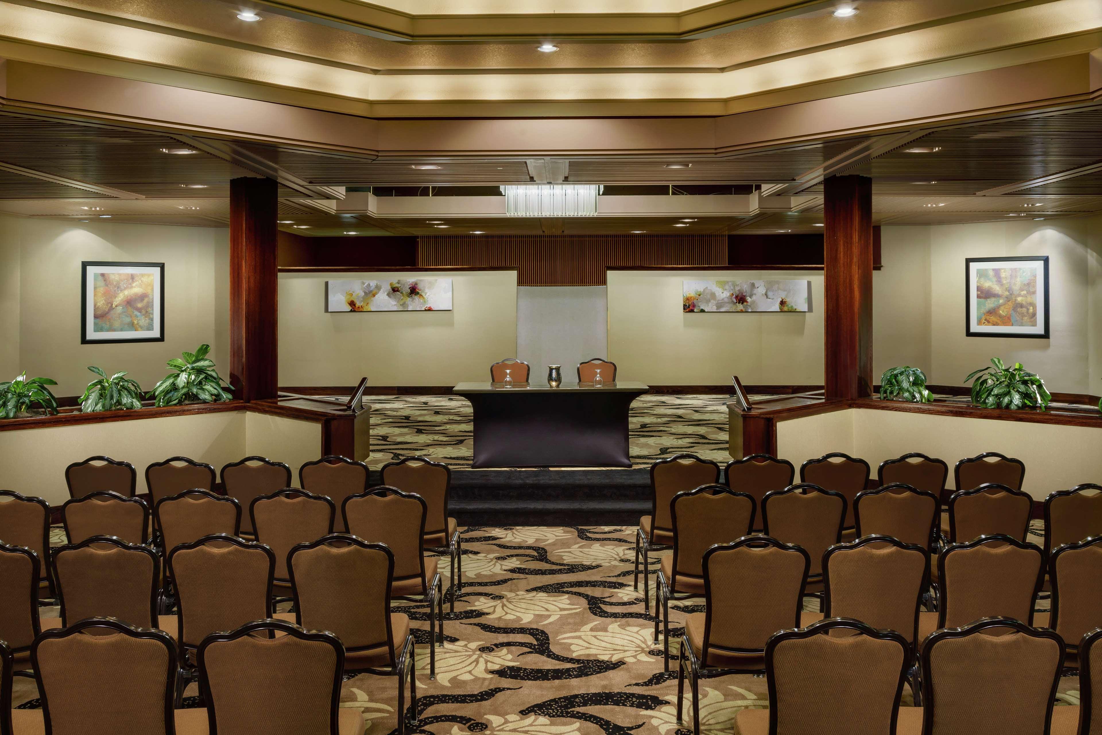Hotel Doubletree By Hilton Colorado Springs Extérieur photo
