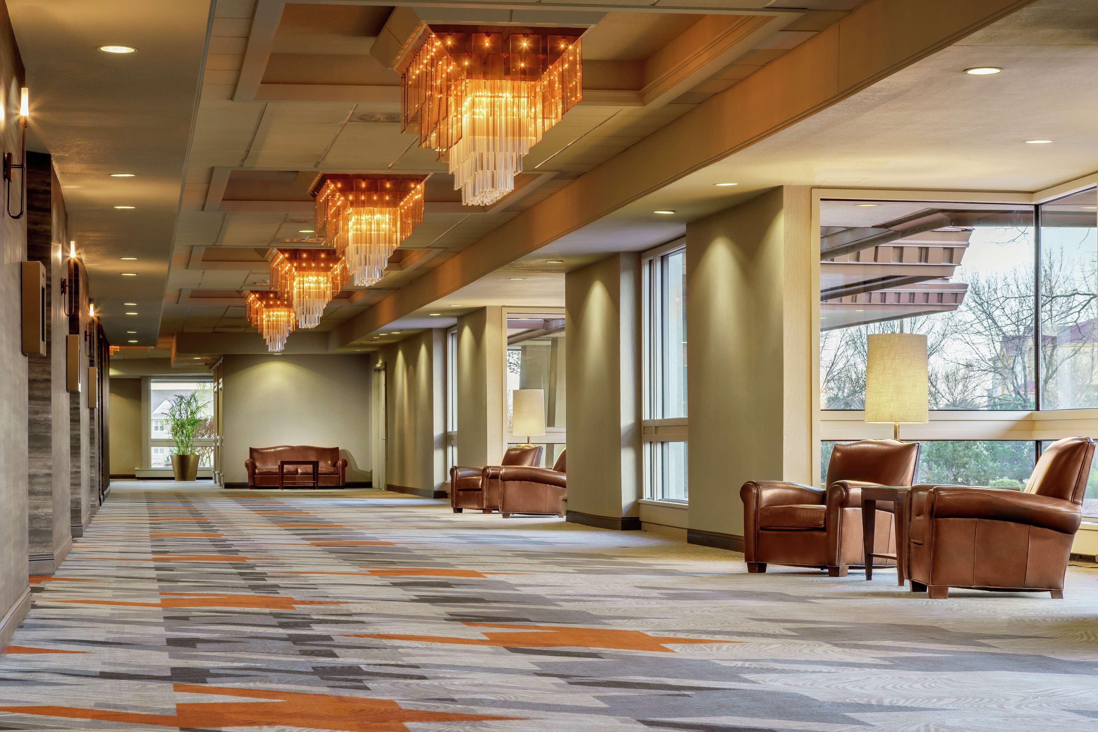 Hotel Doubletree By Hilton Colorado Springs Extérieur photo