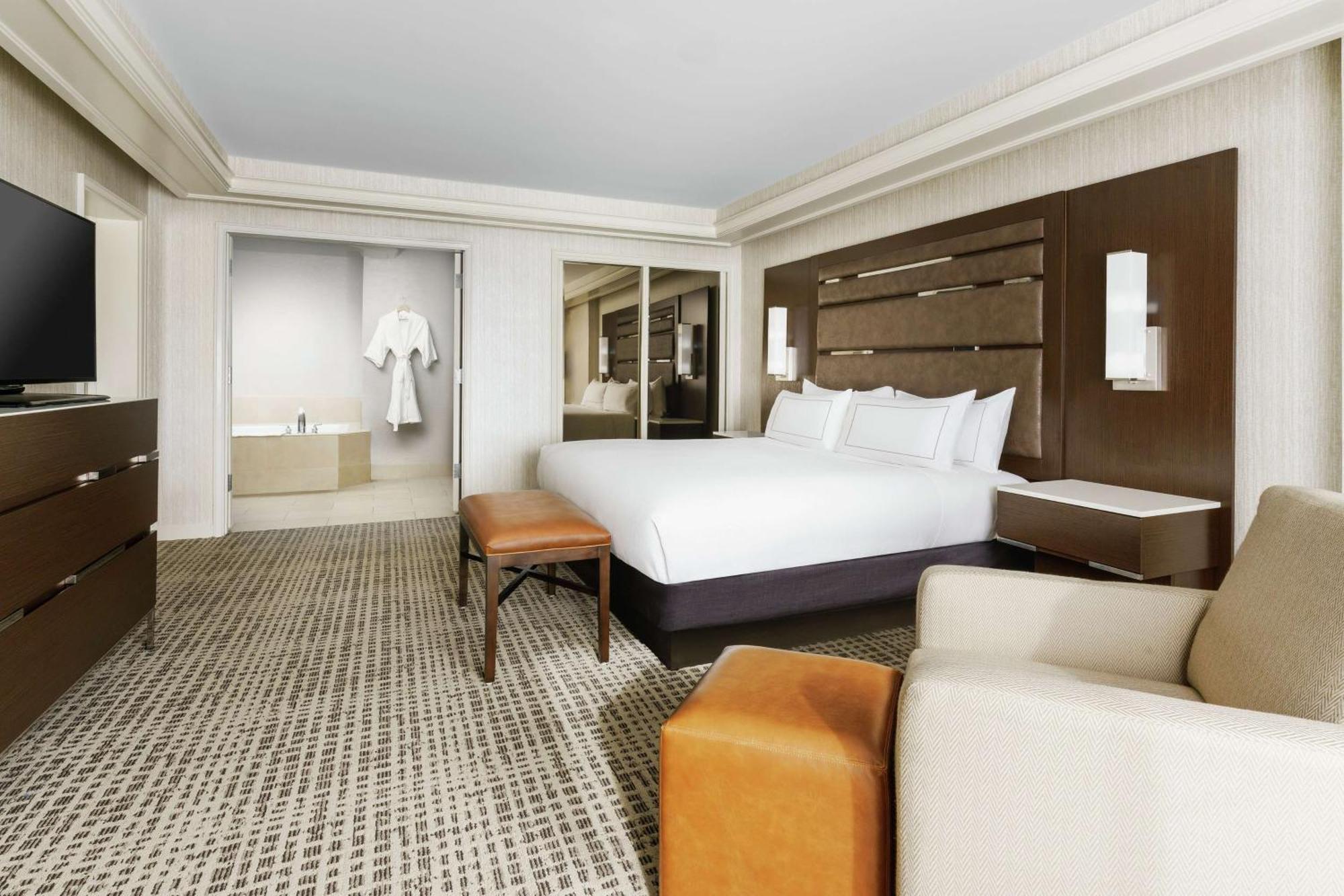 Hotel Doubletree By Hilton Colorado Springs Extérieur photo