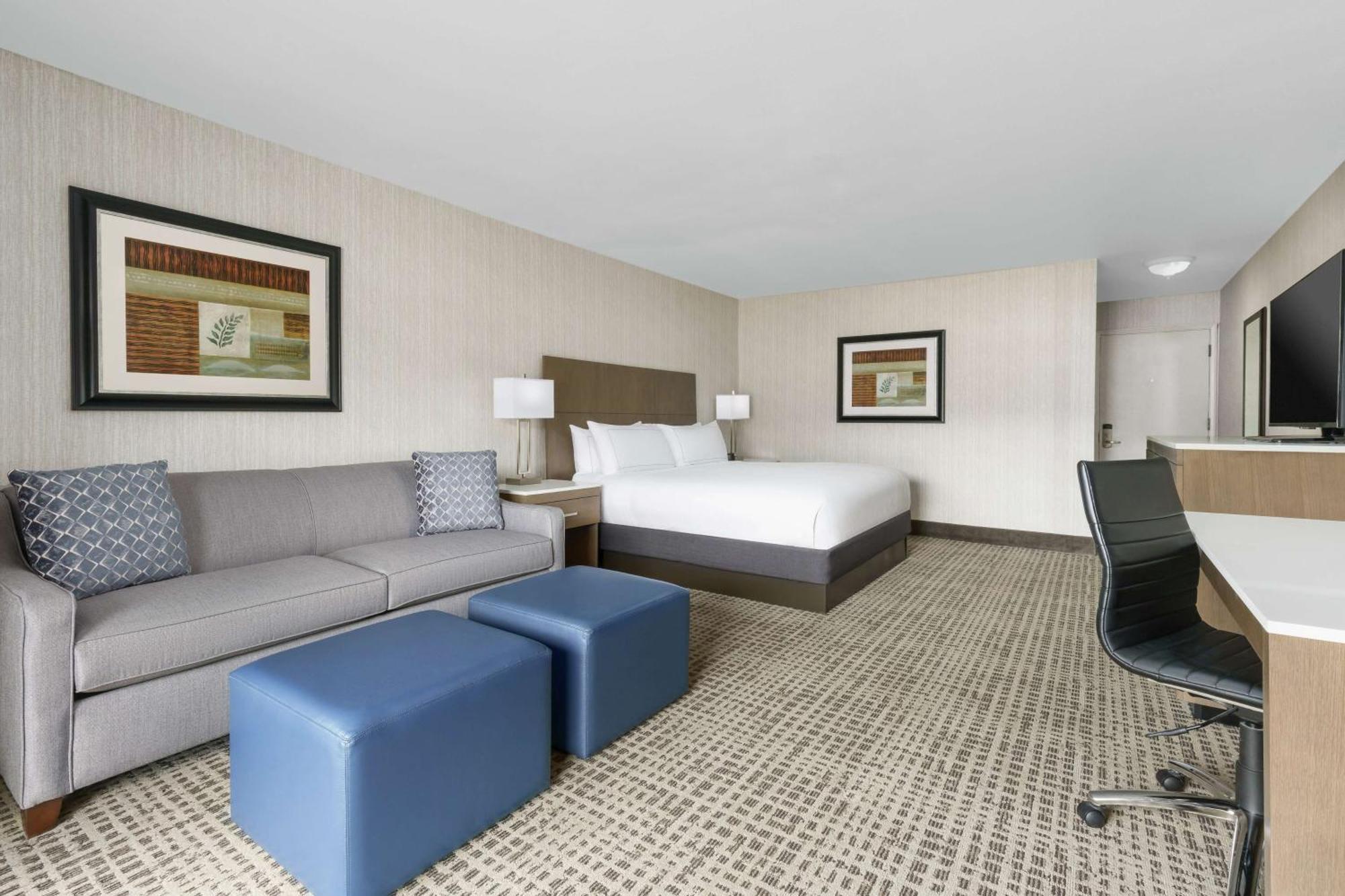 Hotel Doubletree By Hilton Colorado Springs Extérieur photo