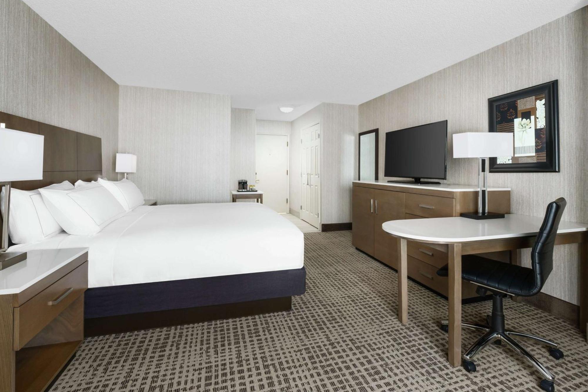 Hotel Doubletree By Hilton Colorado Springs Extérieur photo