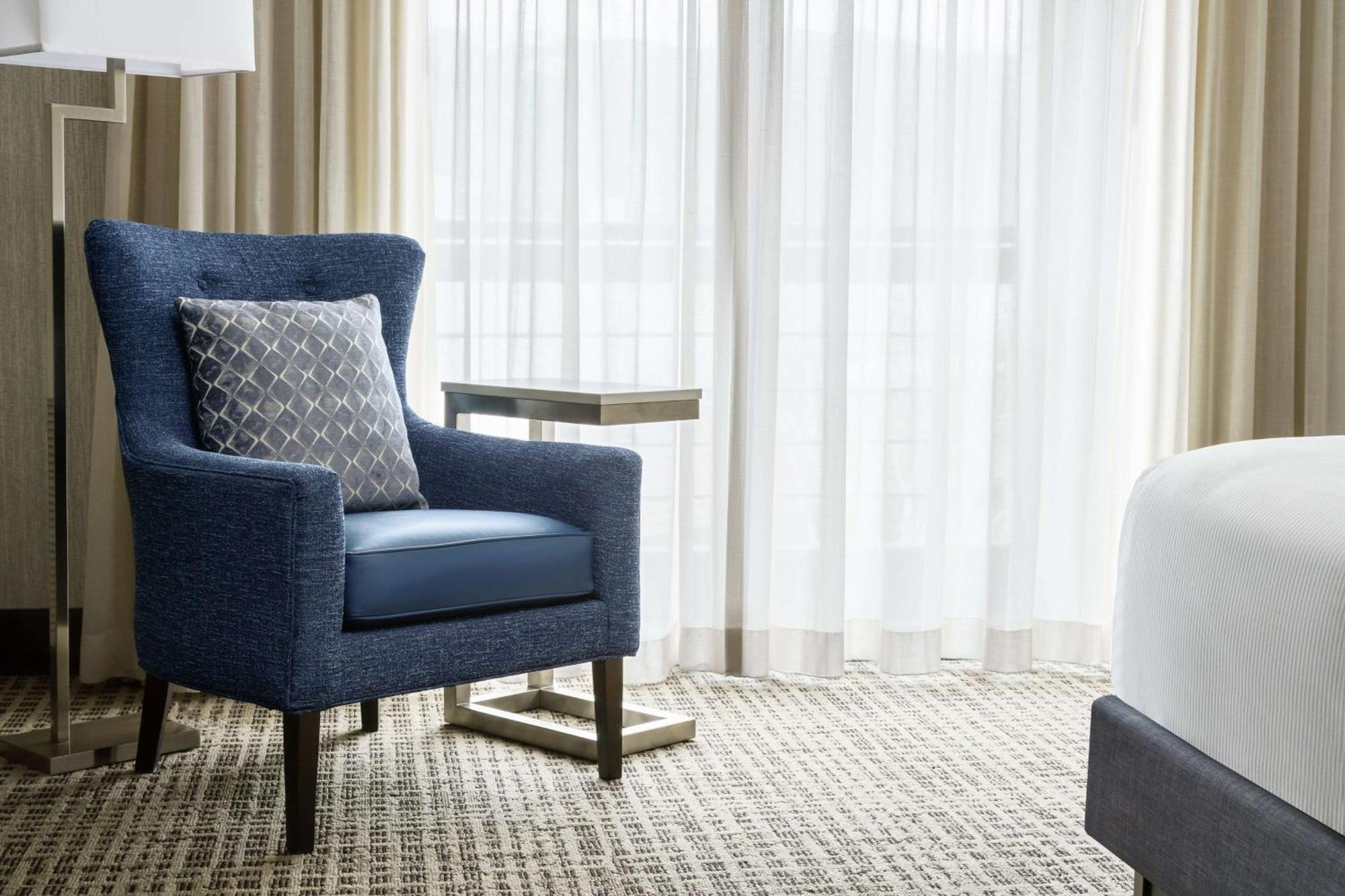 Hotel Doubletree By Hilton Colorado Springs Extérieur photo
