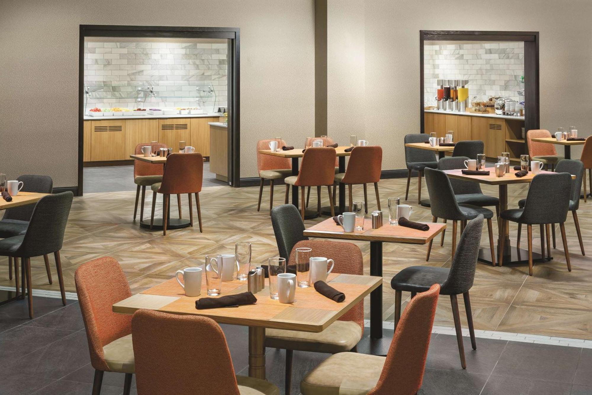 Hotel Doubletree By Hilton Colorado Springs Extérieur photo